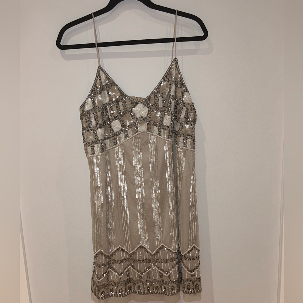 Aidan Mattox A-line Beaded Sequin Mini Dress Size 12 in
Neutral Shiny Color